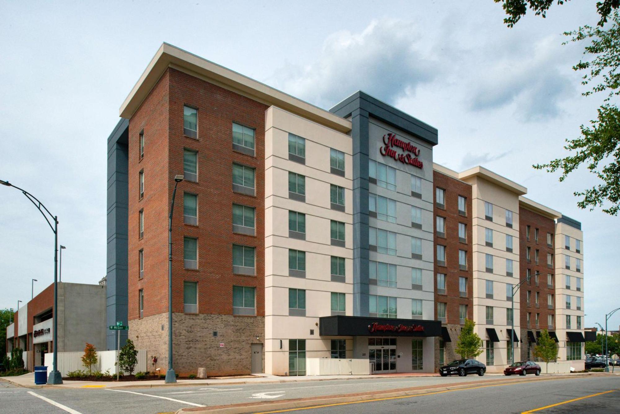 Hampton Inn & Suites Greensboro Downtown, Nc Exterior photo